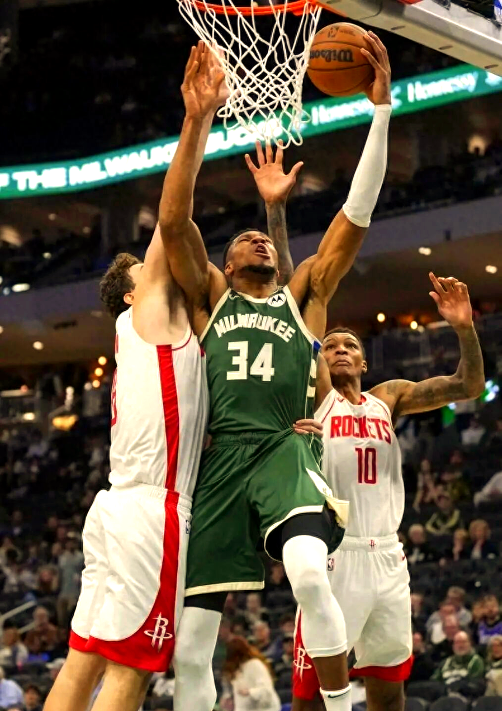 包含重磅!密尔沃基雄鹿迎来里程碑备战CBA季后赛冲刺阶段华盛顿奇才豪取连胜,今晚洛杉矶湖人备战荷甲的词条 包含重磅!密尔沃基雄鹿迎来里程碑备战CBA季后赛冲刺阶段华盛顿奇才豪取连胜,今晚洛杉矶湖人备战荷甲的词条